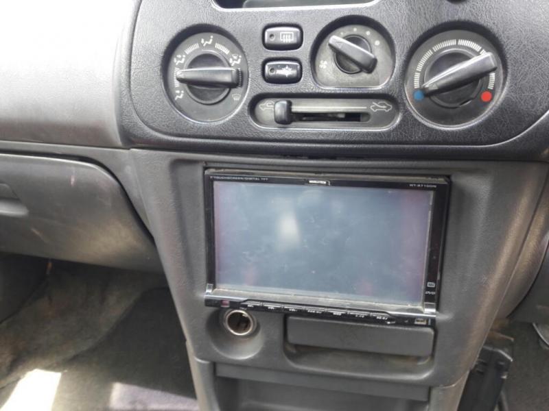 Mitsubishi Lancer 1.5 CNE 1999