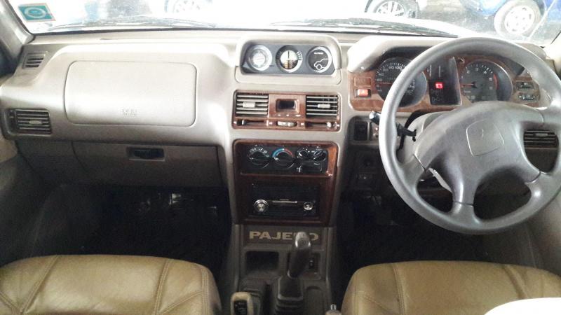 Mitsubishi Pajero Sport 4X4 MT 2009
