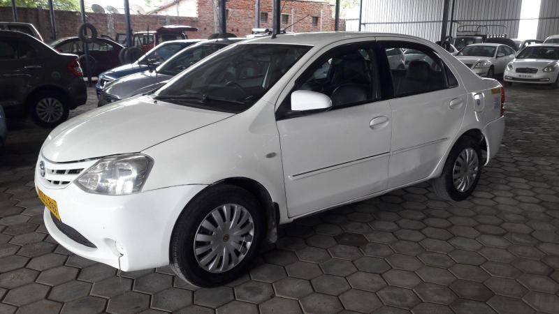 Toyota Platinum Etios GD 2013