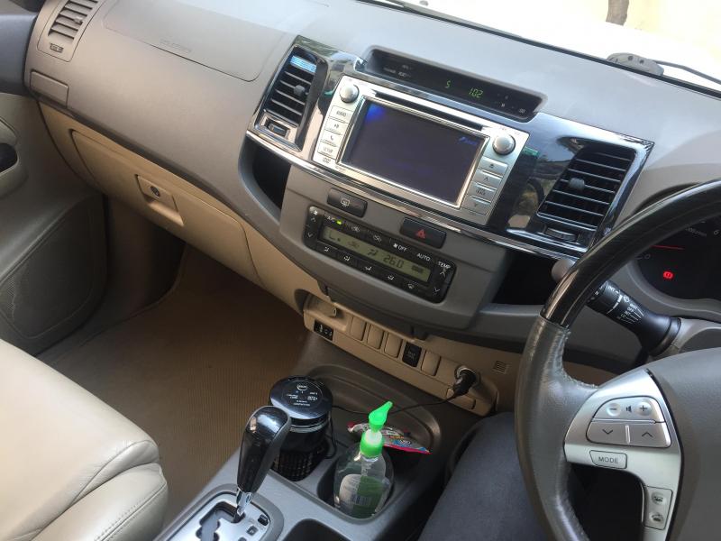 Toyota Fortuner 2.8 4x4 MT 2012