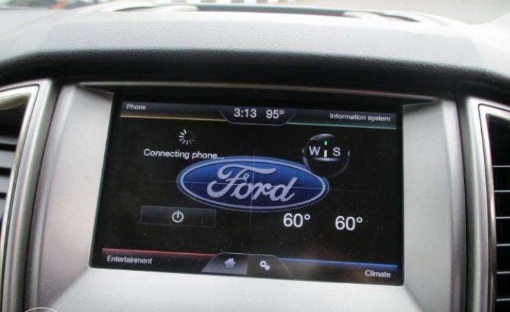 Ford Endeavour 3.0L 4X4 AT 2015