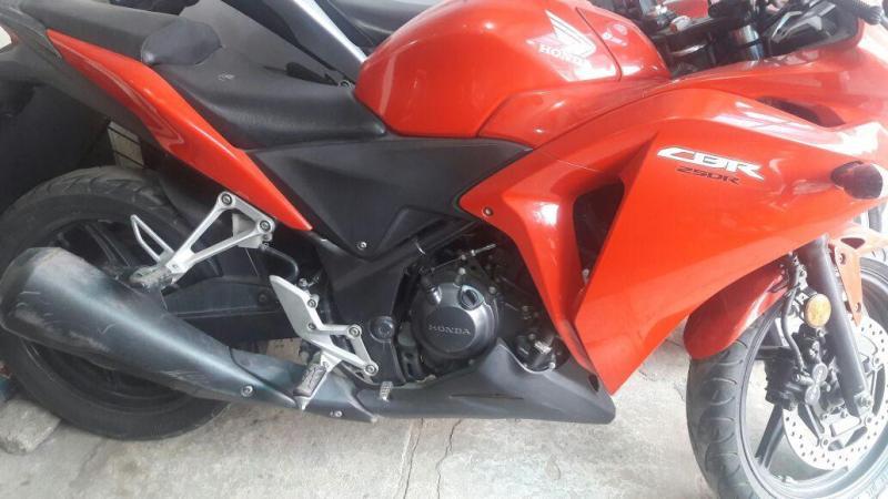 Honda CBR 250R 2013
