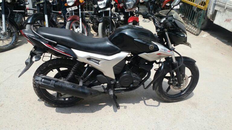 Yamaha SZ-RR 150cc 2011
