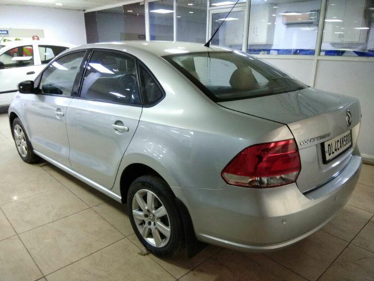 Volkswagen Vento Highline Petrol 2011
