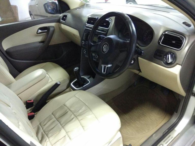 Volkswagen Vento Highline Petrol 2011