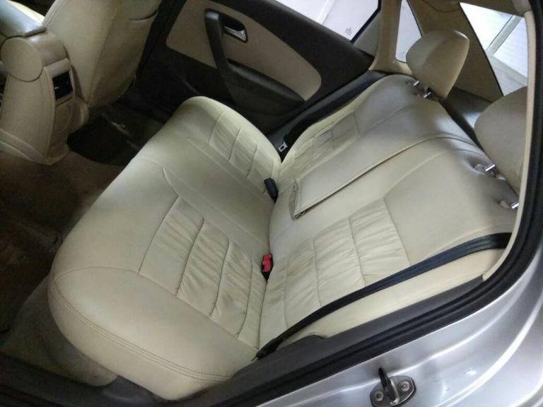 Volkswagen Vento Highline Petrol 2011