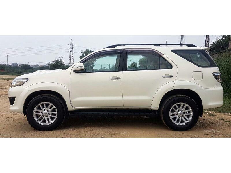 Toyota Fortuner 3.0 4X2 AT 2013