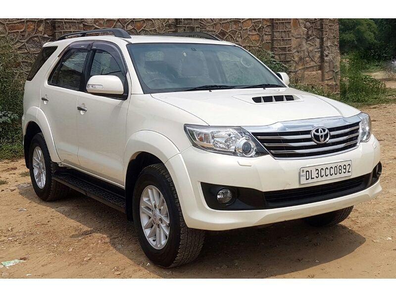 Toyota Fortuner 3.0 4X2 AT 2013