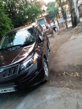 Mahindra XUV500 W8 2012
