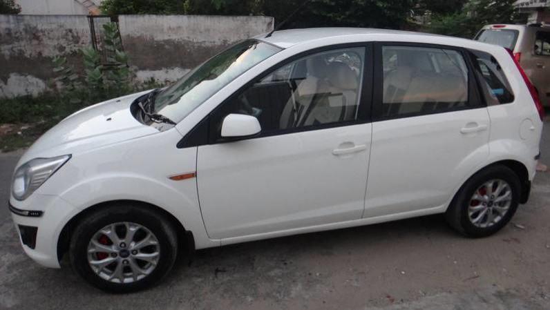Ford Figo 1.4 TDCI TITANIUM 2012