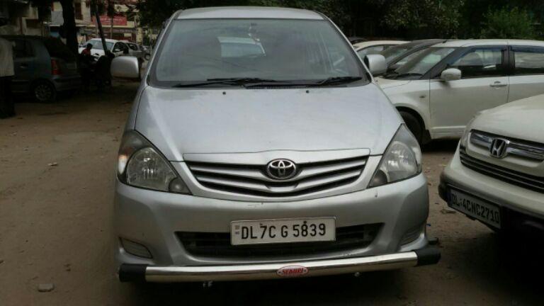 Toyota Innova G4 2010