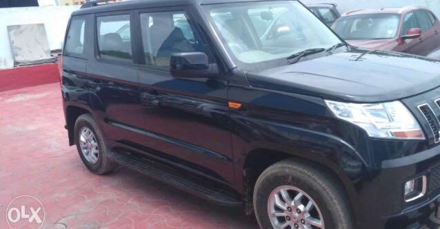 Mahindra TUV300 T8 2017