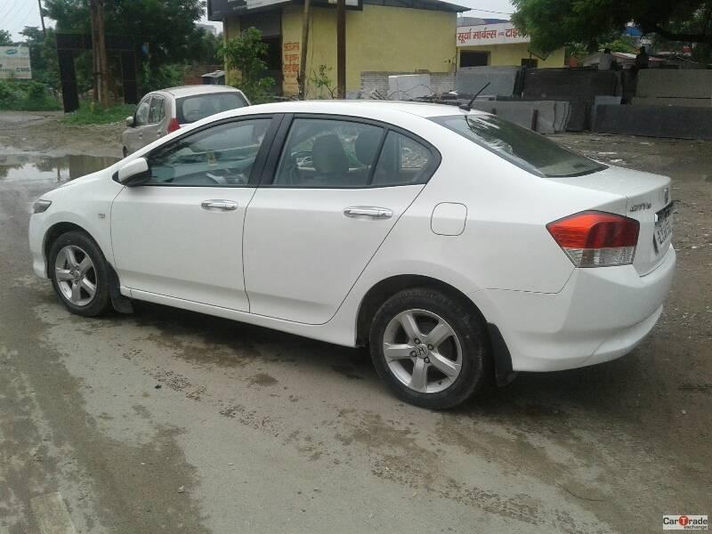 Honda City V i- VTEC 2010