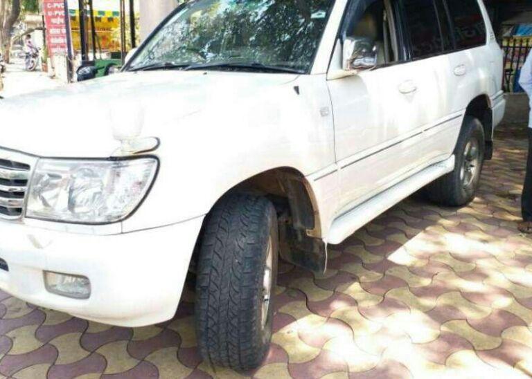 Toyota Land Cruiser LC200 VX 2001