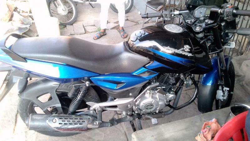 Bajaj Pulsar 150cc 2015