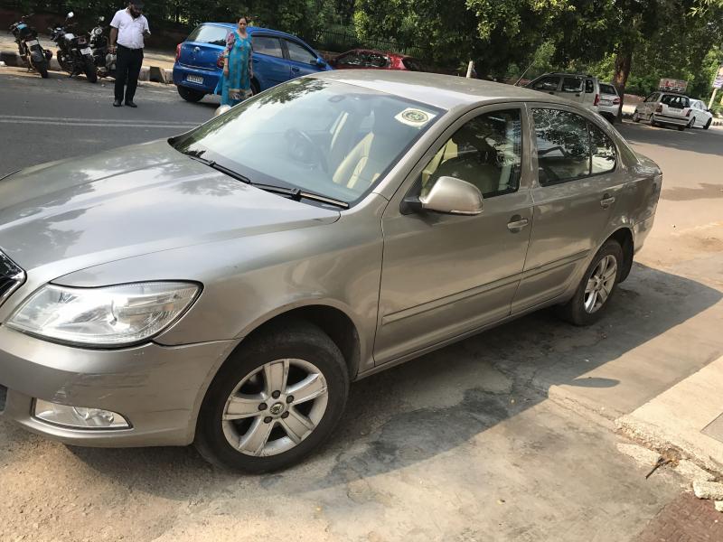 Skoda Laura ELEGANCE 1.9 TDI MT 2010