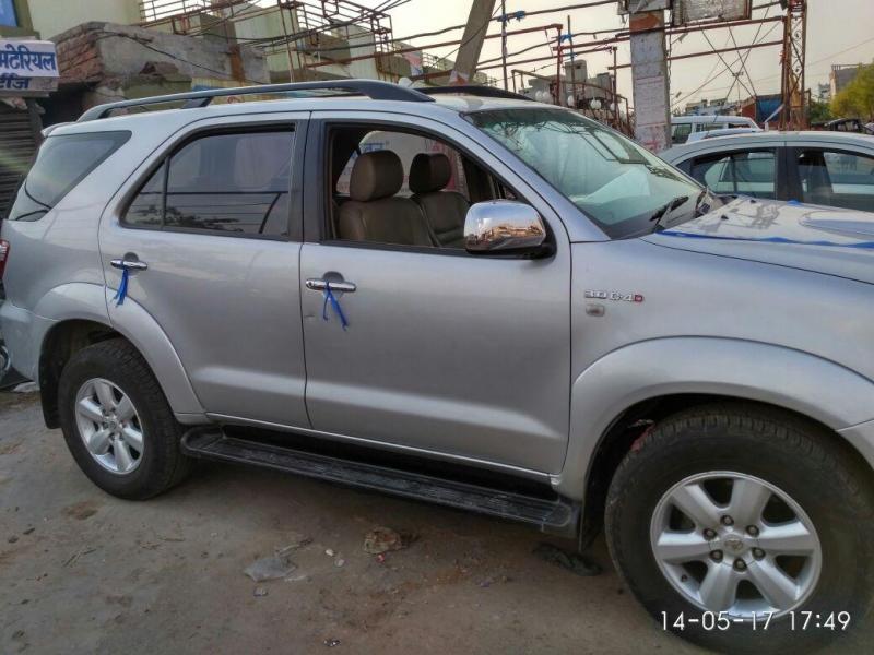 Toyota Fortuner 3.0 MT 4X4 2010