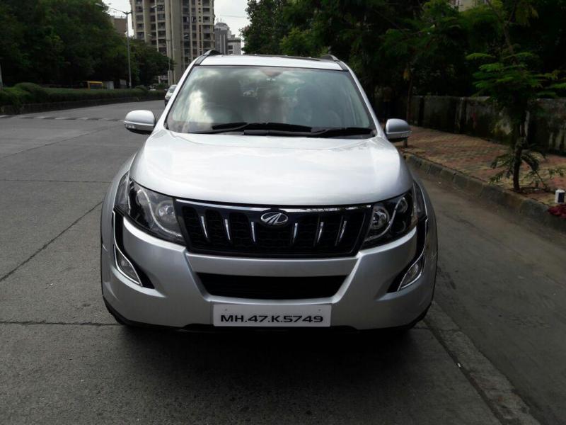 Mahindra XUV500 W10 AT 2016