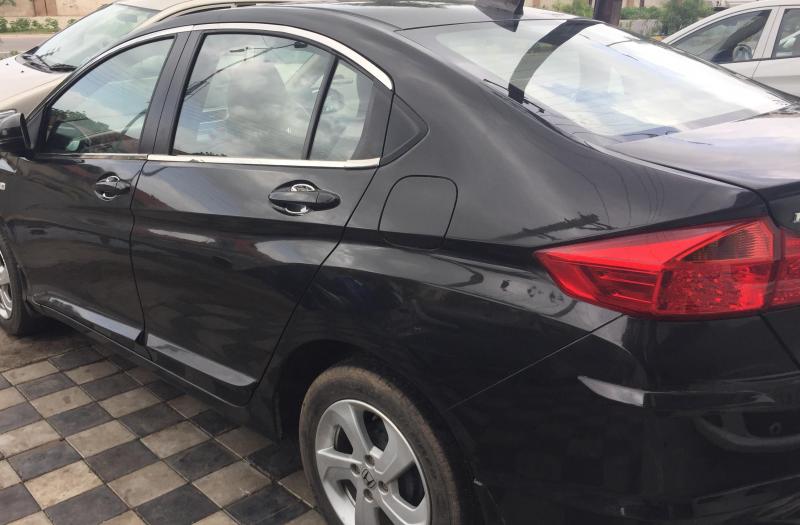 Honda City SV i-DTEC 2015