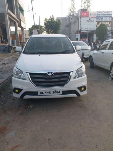 Toyota Innova 2.5 GX 2012