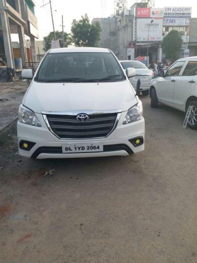 Toyota Innova 2.5 GX 2012