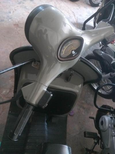 Bajaj Chetak 150cc 2006