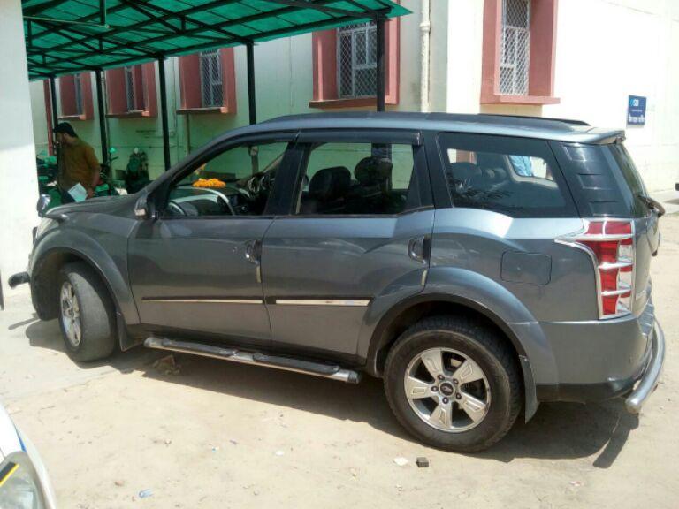 Mahindra XUV500 W8 4WD 2013