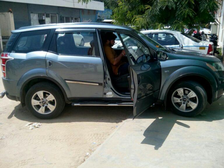 Mahindra XUV500 W8 4WD 2013