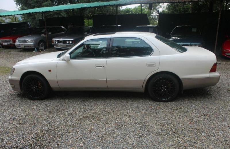 Lexus LS 400 1999