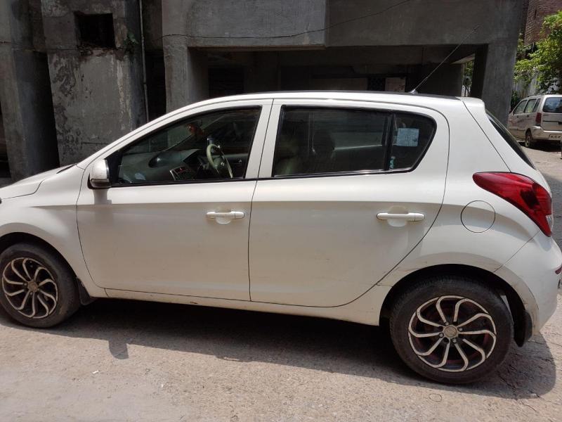 Hyundai i20 Magna 1.4 CRDi 2013