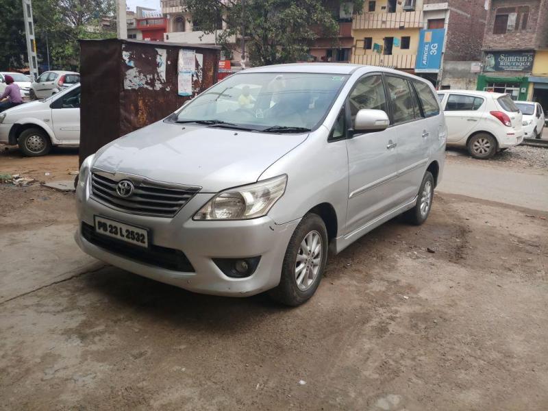 Toyota Innova 2.5 VX (Diesel) 7 Seater 2012