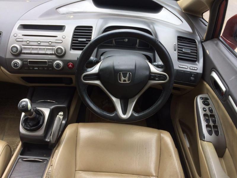 Honda Civic 1.8 V 2010