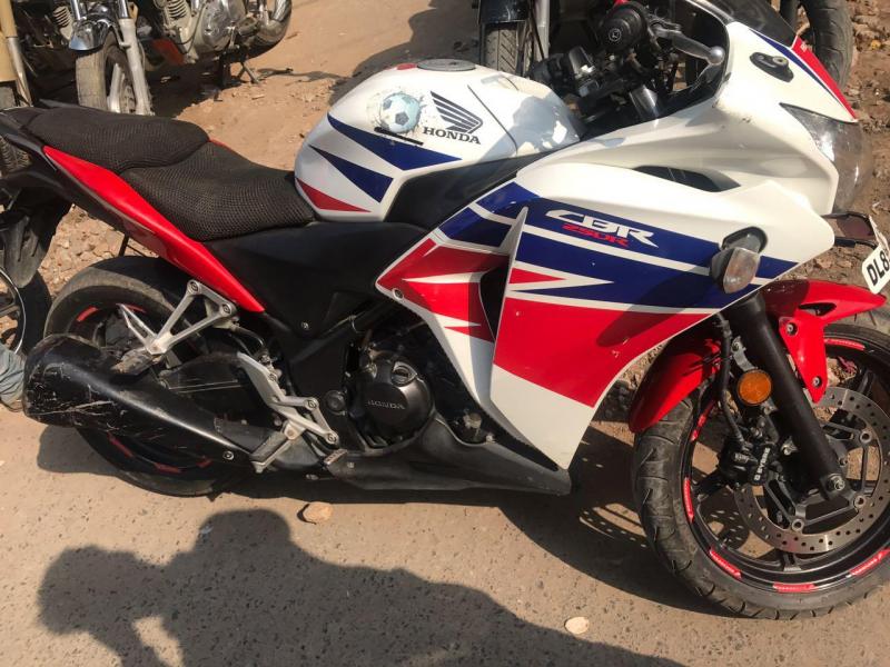 Honda CBR 250R 2014