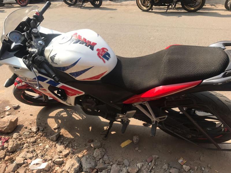 Honda CBR 250R 2014