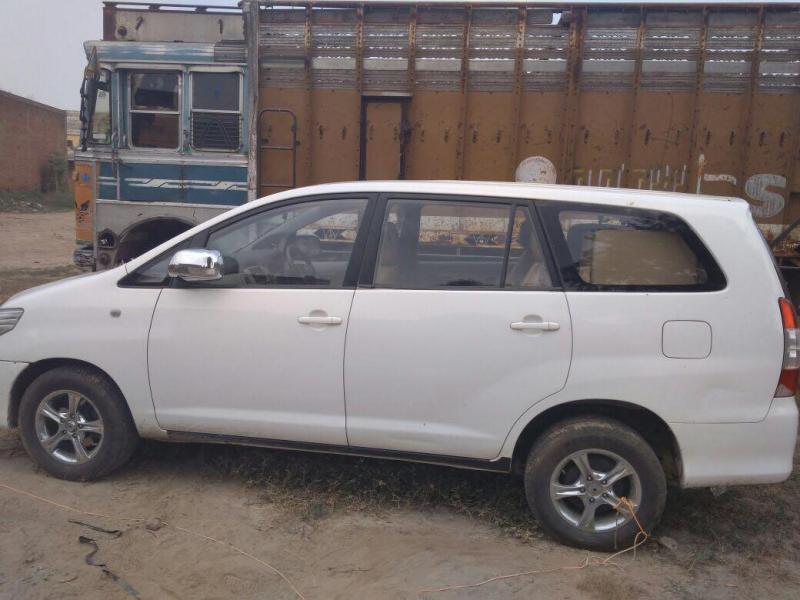 Toyota Innova 2.5 G 2010