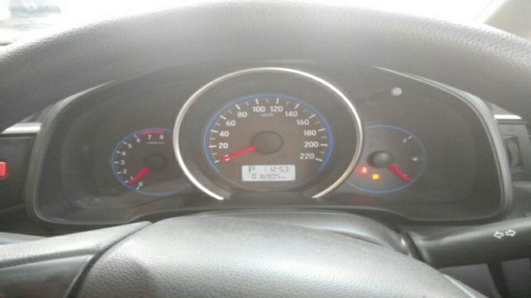 Honda Jazz S CVT i-VTEC 2015