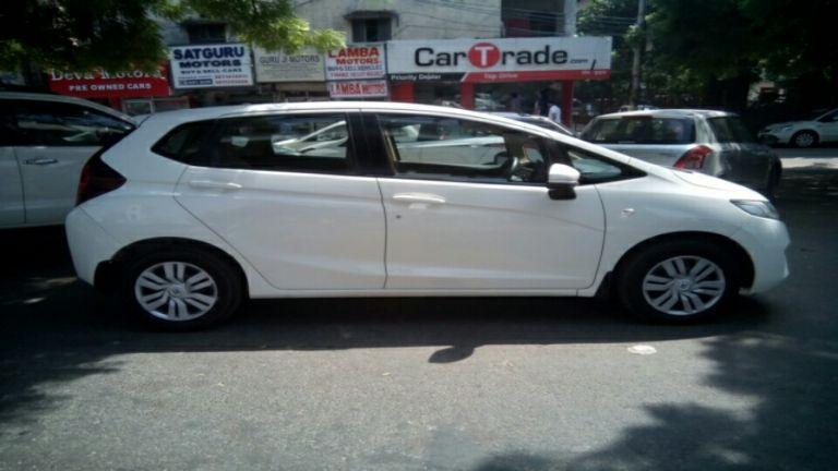 Honda Jazz S CVT i-VTEC 2015