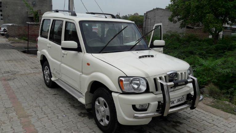 Mahindra Scorpio S10 2009