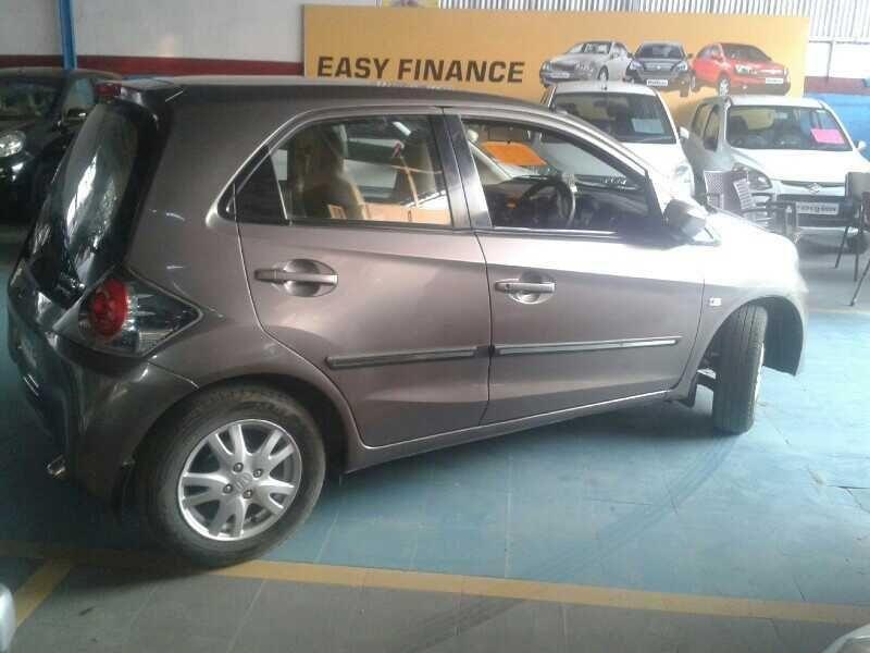 Honda Brio V MT 2012