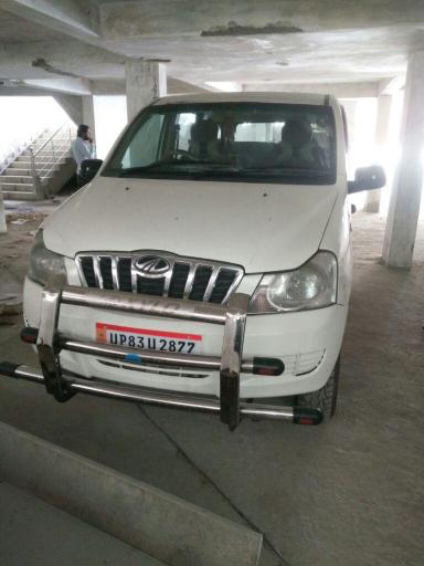 Mahindra Xylo E4 2011