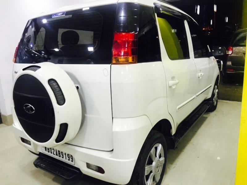 Mahindra Quanto C6 2012