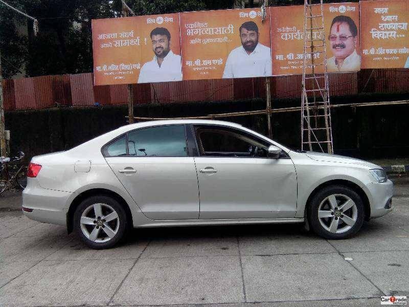 Volkswagen Jetta 2.0 TDI HIGHLINE MT 2013