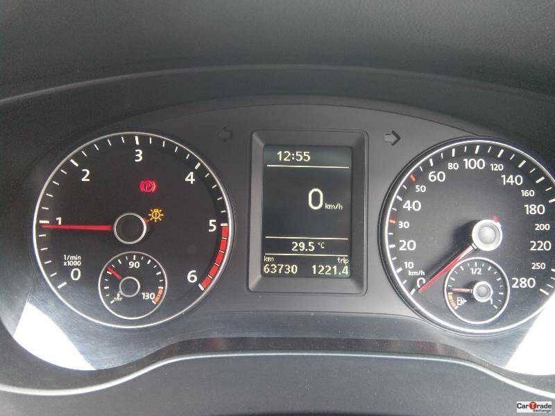 Volkswagen Jetta 2.0 TDI HIGHLINE MT 2013