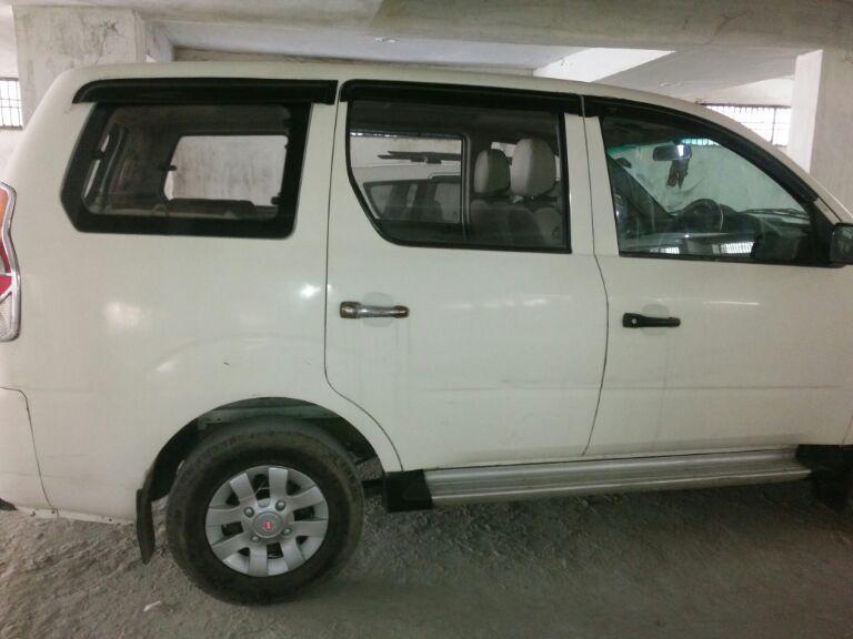 Mahindra Xylo E4 2011