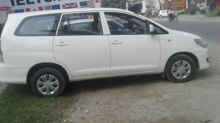 Toyota Innova 2.5 GX 8 STR BS IV 2011