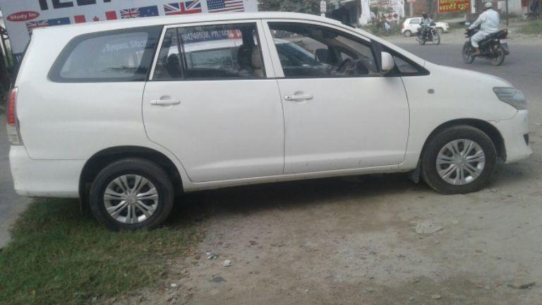 Toyota Innova 2.5 GX 8 STR BS IV 2011