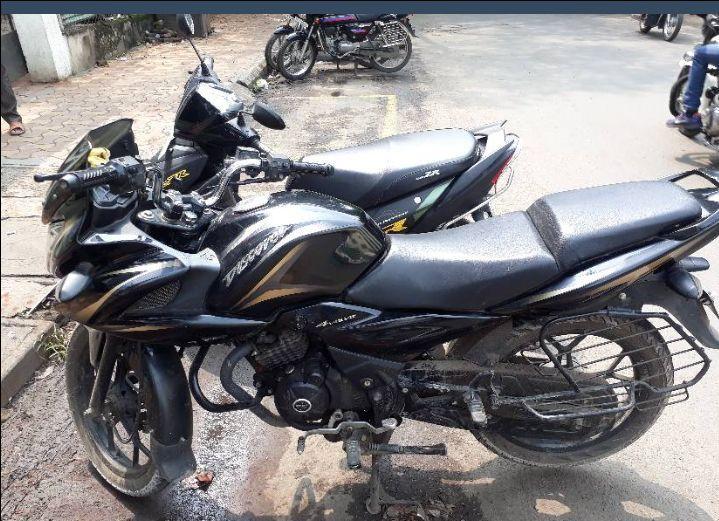 Bajaj Discover 150cc 2011