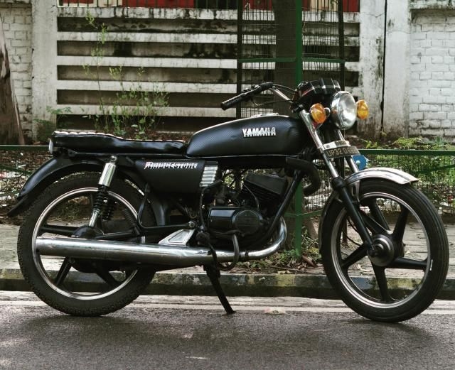 Yamaha Rx 100 Bike For Sale In Lucknow Id 1415851843 Droom