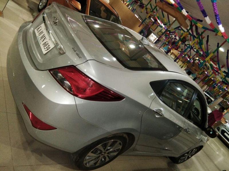 Hyundai Verna FLUIDIC 1.6 SX CRDI 2016