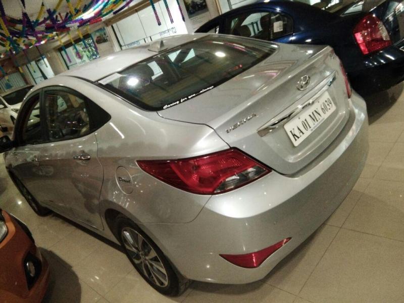 Hyundai Verna FLUIDIC 1.6 SX CRDI 2016